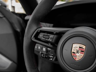 Porsche 992 II Targa 4 GTS — photo 37