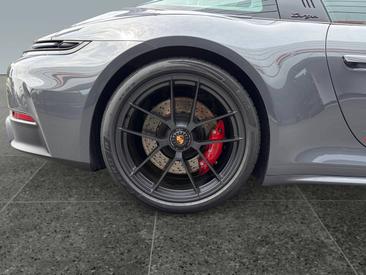 Porsche 992 II Targa 4 GTS — photo 10