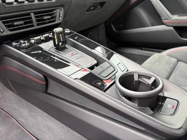 Porsche 992 II Targa 4 GTS — photo 18