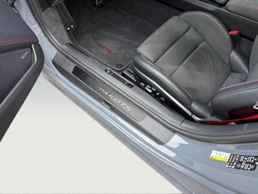 Porsche 992 II Targa 4 GTS — photo 20