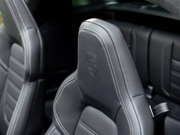 Porsche 992 II Targa 4 GTS — photo 24