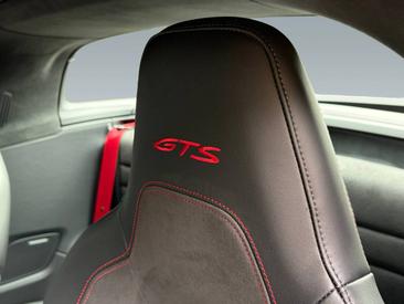 Porsche 992 II Targa 4 GTS — photo 28