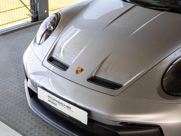 Porsche 992 I GT3 — photo 9