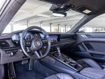 Porsche 992 I GT3 — photo 19