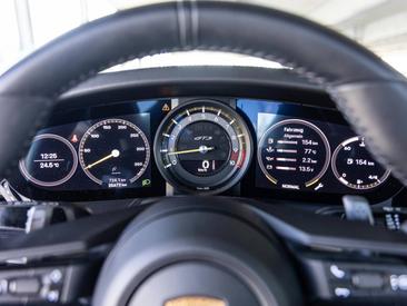 Porsche 992 I GT3 — photo 26