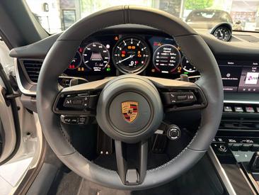 Porsche 992 I Carrera 4 GTS Cabriolet — photo 20