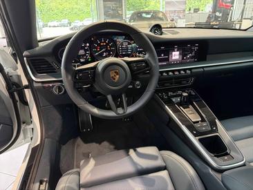 Porsche 992 I Carrera 4 GTS Cabriolet — photo 21