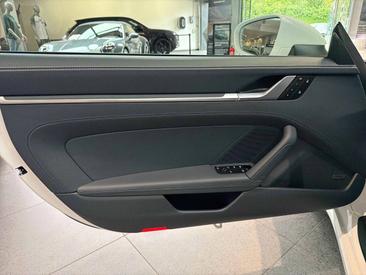 Porsche 992 I Carrera 4 GTS Cabriolet — photo 26