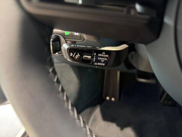 Porsche 992 I Carrera 4 GTS Cabriolet — photo 28