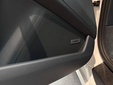 Porsche 992 I Carrera 4 GTS Cabriolet — photo 31