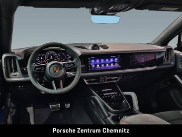 Porsche Cayenne III GTS Coupé — photo 14