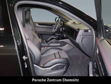 Porsche Cayenne III GTS Coupé — photo 16