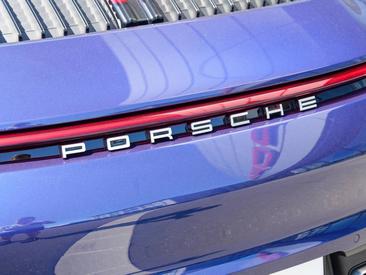 Porsche 992 I Carrera Cabriolet — photo 4
