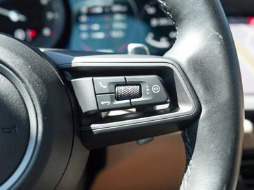 Porsche 992 I Carrera Cabriolet — photo 17