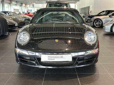 Porsche 911 Carrera 4S — photo 4