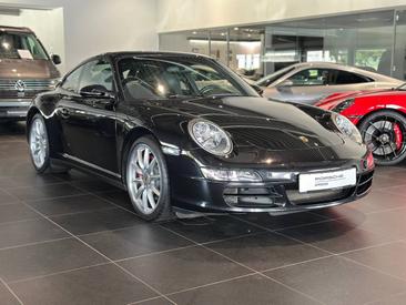 Porsche 911 Carrera 4S — photo 11