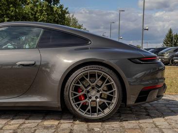 Porsche 992 I Carrera S — photo 14