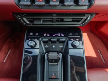 Porsche 992 I Carrera S — photo 28
