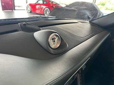 Porsche 911 Carrera 4S — photo 37