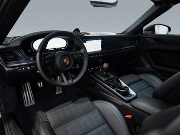 Porsche 992 II Carrera T Cabriolet — photo 16