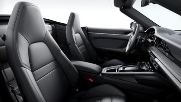 Porsche 992 I Carrera 4 Cabriolet — photo 6