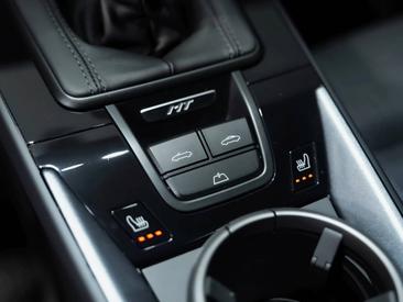 Porsche 992 II Carrera T Cabriolet — photo 28