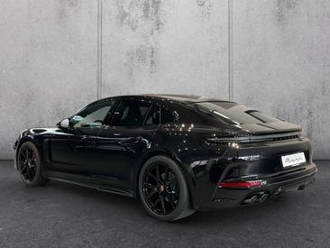 Porsche Panamera III — photo 3