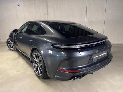 Porsche Panamera III 4