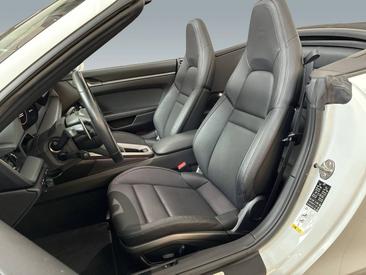 Porsche 992 I Carrera S Cabriolet — photo 12