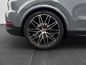 Porsche Cayenne III Coupé — photo 24