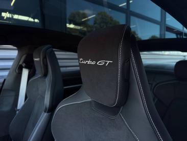 Porsche Taycan ph2 Turbo GT — photo 17