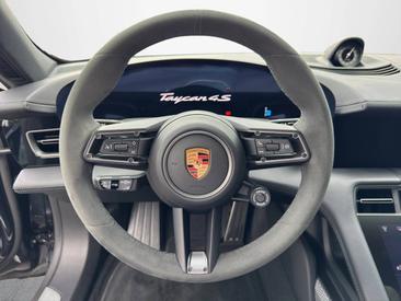Porsche Taycan ph2 4S Cross Turismo — photo 10