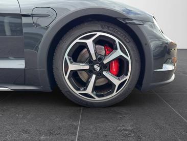 Porsche Taycan ph2 4S Cross Turismo — photo 23