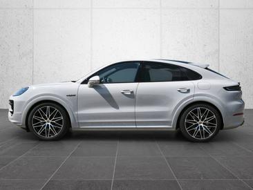 Porsche Cayenne III E-Hybrid Coupé Black Edition — photo 2