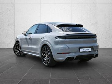 Porsche Cayenne III E-Hybrid Coupé Black Edition — photo 3