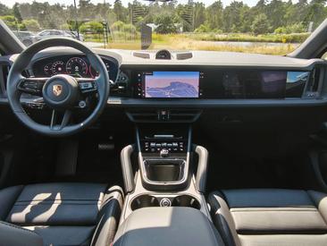 Porsche Cayenne III E-Hybrid Coupé Black Edition — photo 20