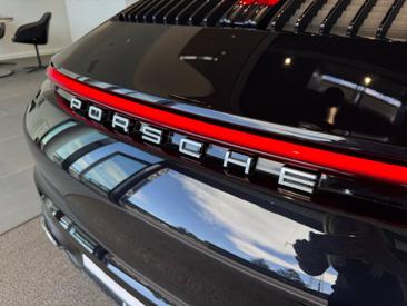 Porsche 992 I Carrera Cabriolet — photo 16