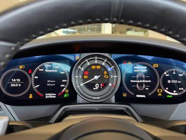 Porsche 992 I Carrera Cabriolet — photo 20