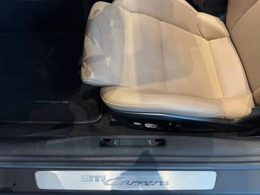Porsche 992 I Carrera Cabriolet — photo 24