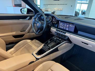 Porsche 992 I Carrera Cabriolet — photo 26