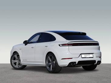 Porsche Cayenne III E-Hybrid Coupé Black Edition — photo 3