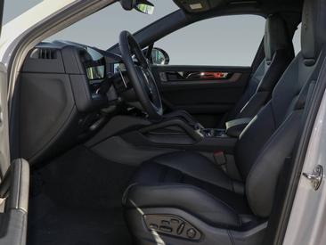 Porsche Cayenne III E-Hybrid Coupé Black Edition — photo 22