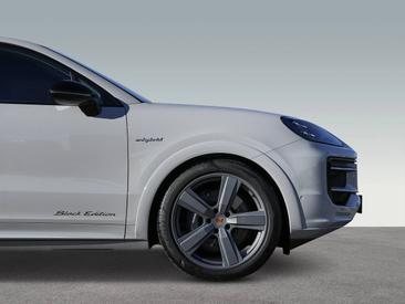 Porsche Cayenne III E-Hybrid Coupé Black Edition — photo 28