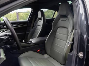 Porsche Panamera III Turbo E-Hybrid — photo 15