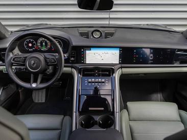 Porsche Panamera III Turbo E-Hybrid — photo 20
