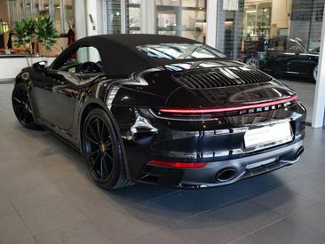 Porsche 992 I Carrera Cabriolet — photo 3