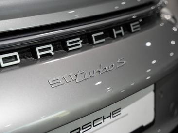 Porsche 992 I Turbo S Cabriolet — photo 15