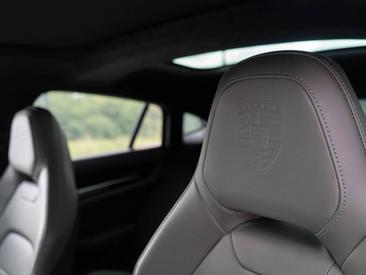 Porsche Panamera III Turbo E-Hybrid — photo 34