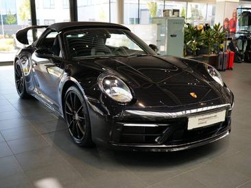 Porsche 992 I Carrera Cabriolet — photo 9
