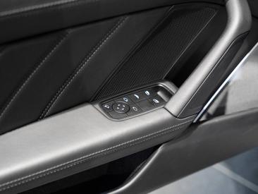 Porsche 992 I Turbo S Cabriolet — photo 22